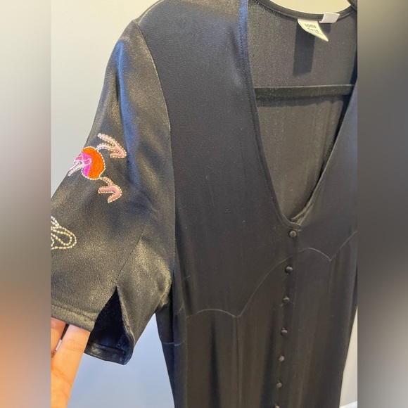 Somedays Lovin Zed Maxi Dress in Satin with Embroidered Back - Picture 7 of 8